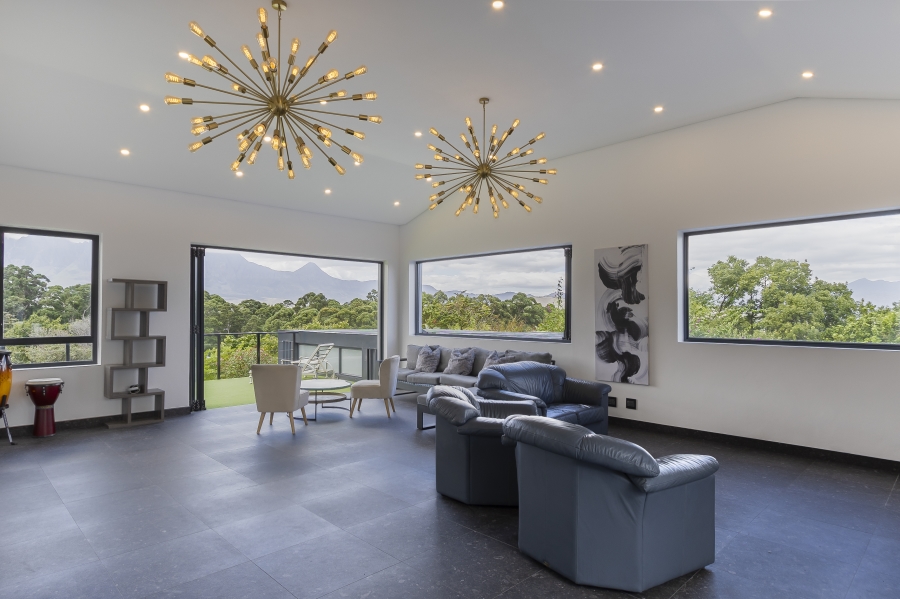 4 Bedroom Property for Sale in Helderrand Western Cape